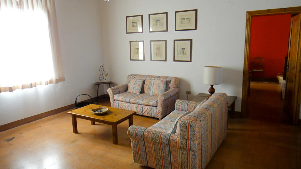 Tenuta Di Colle Alberti Agriturismo Villa Cerreto Guidi Bilik gambar