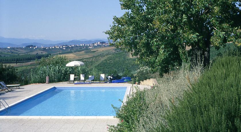 Tenuta Di Colle Alberti Agriturismo Villa Cerreto Guidi Luaran gambar